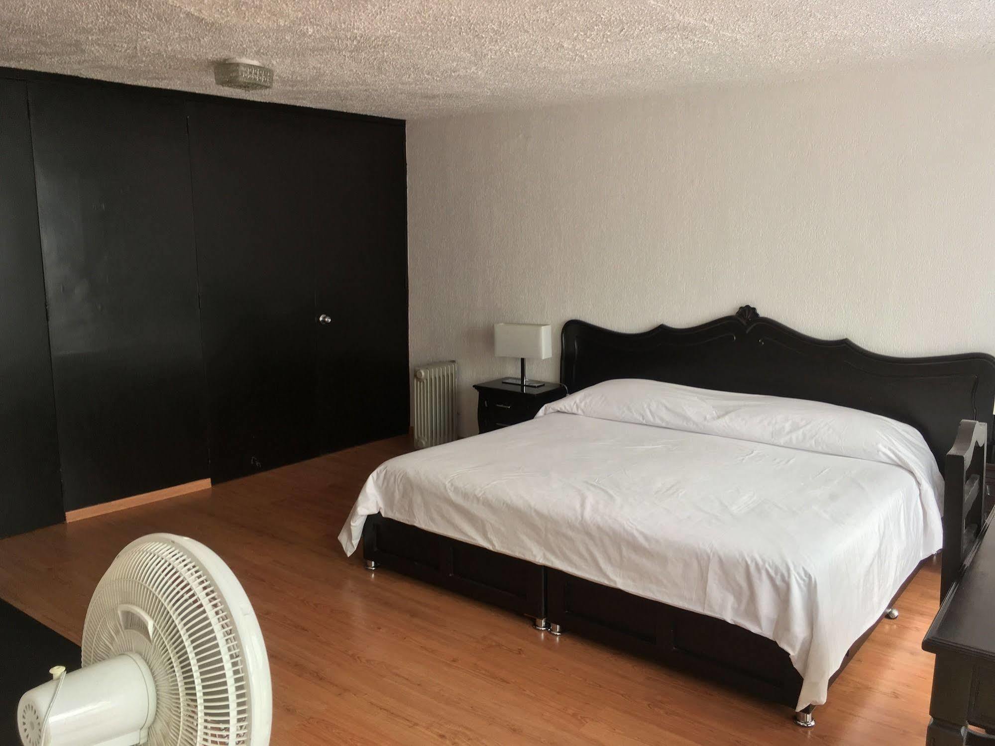 Grupo Kings Suites - Alcazar De Toledo, 184 3* Cidade do México